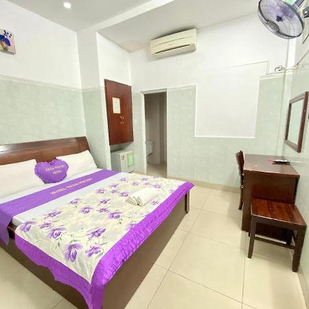 Tran Phung Hotel โฮจิมินห์ซิตี้ ภายนอก รูปภาพ
