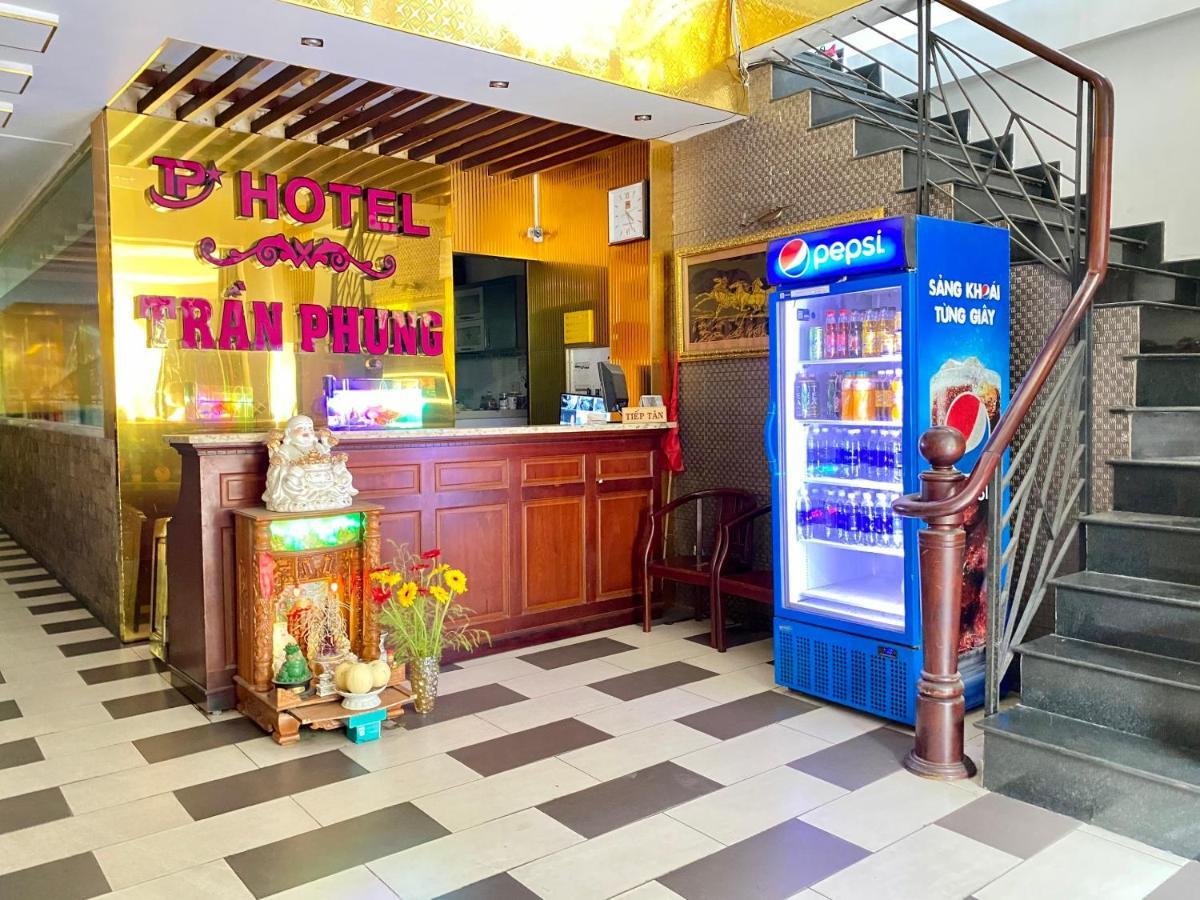 Tran Phung Hotel โฮจิมินห์ซิตี้ ภายนอก รูปภาพ
